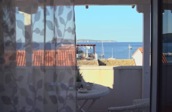 apartman sa pogledom na more